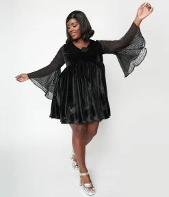 New Arrivals! Smak Parlour Plus Size Black & Clip Dot Aura Babydoll Dress