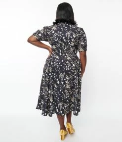 SHEEN Clothing Ltd Plus Size Black Floral Leaf Tia Dress