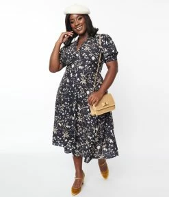 SHEEN Clothing Ltd Plus Size Black Floral Leaf Tia Dress