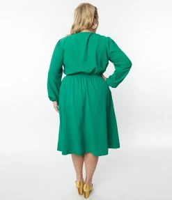 SHEEN Clothing Ltd Plus Size Green Crop Top & Midi Skirt Set