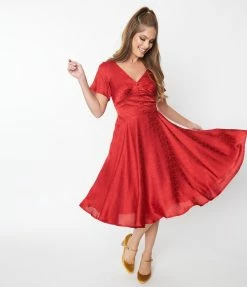 SHEEN Clothing Ltd Red Leaf Print Satin Kaylee Swing Dress
