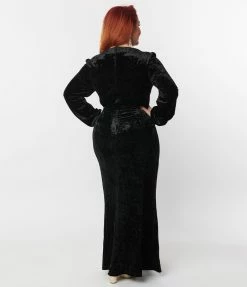 SHEEN Clothing Ltd Plus Size Crushed Black Velvet Miley Gown
