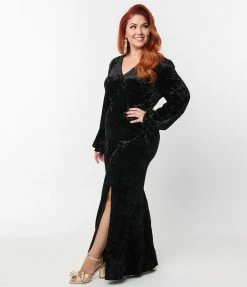 SHEEN Clothing Ltd Plus Size Crushed Black Velvet Miley Gown