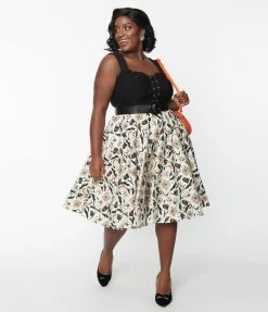 Sale Magnolia Place Plus Size White Spooky Halloween Print Sally Swing Skirt
