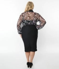 Katakomb Plus Size Black Spider Web Wiggle Skirt
