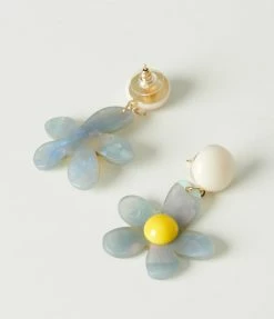 Ana Accessories Blue Daisy Earrings