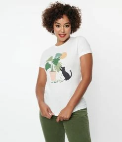 Threadless (Skinny Corp/Steven Rhodes) Cat & Plant Fitted Graphic Tee
