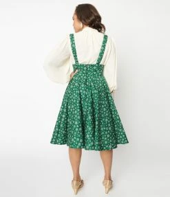 Magnolia Place Green Snowflake Print Abby Pinafore Skirt Bottoms