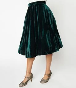 Magnolia Place Emerald Velvet Swing Skirt