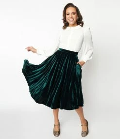 Magnolia Place Emerald Velvet Swing Skirt