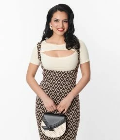 Lifestyle Group (UK) Ltd Clothing Cream Cut Out Knit Top