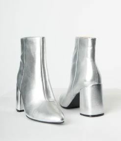 Qupid Shoes Silver Leatherette Booties
