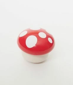Faire (Streamline) Mushroom Lip Balm Accessories