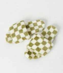 En Creme Green & Ivory Check Fuzzy Slippers