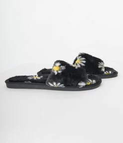 Ark & Co Black & White Daisy Fuzzy Slippers Shoes