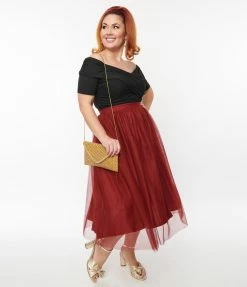 Magnolia Place Plus Size Deep Red Tulle Midi Skirt