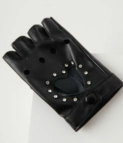 Ana Accessories Black Heart Cutout Fingerless Gloves