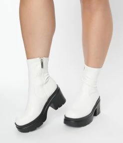 Faire (The Fashion Shop) White Leatherette Combat Boots Shoes