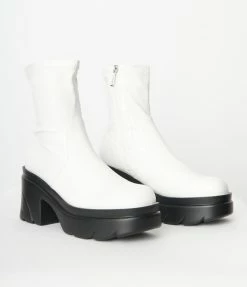 Faire (The Fashion Shop) White Leatherette Combat Boots Shoes