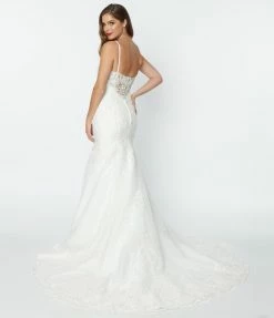 May Queen Inc. Vintage Style Ivory Floral Embroidered Mermaid Bridal Dress Clothing