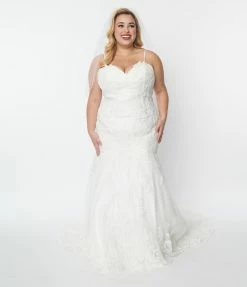 May Queen Inc. Clothing Vintage Style Plus Size Ivory Floral Embroidered Mermaid Bridal Dress