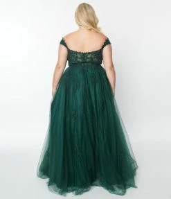 May Queen Inc. 1950s Style Plus Size Emerald Floral Off The Shoulder Ball Gown