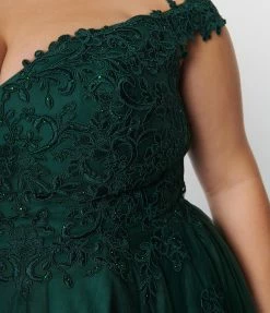 May Queen Inc. 1950s Style Plus Size Emerald Floral Off The Shoulder Ball Gown