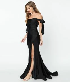 May Queen Inc. Bridesmaid Dresses Black Off The Shoulder Tie Bombshell Dress