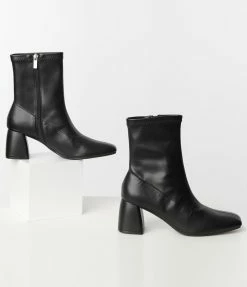 Fortune Dynamic Black Leatherette Booties Shoes