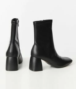 Fortune Dynamic Black Leatherette Booties Shoes