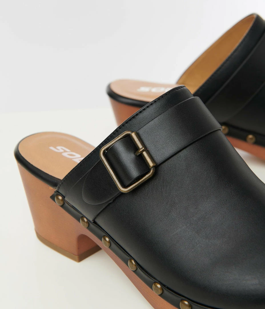 Fortune Dynamic Black Clog Heels