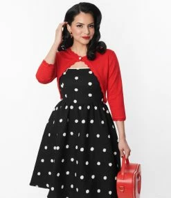 Atixo GmbH (Belsira) (Faire) Clothing Red Scallop Trim Crop Cardigan