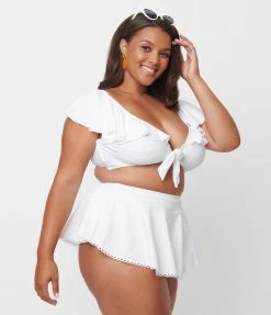 Swimwear Unique Vintage Plus Size White Ruffled Cap Sleeve Frida Swim Top