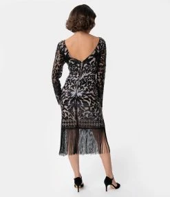 Sale Unique Vintage 1920s Beige & Black Sequin Long Sleeve Zulma Cocktail Dress