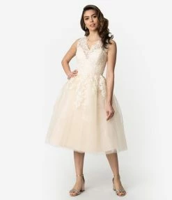 Unique Vintage 1950s Champagne Tulle Lace Monte Carlo Wedding Dress